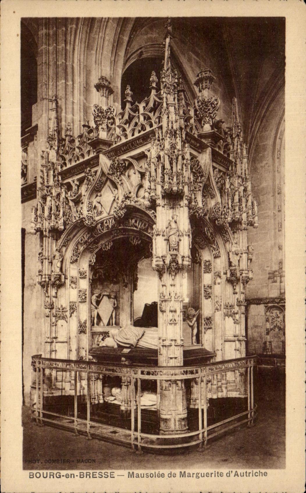 CPA Bourg en Bresse Mausolee de Marguerite d'Autriche
