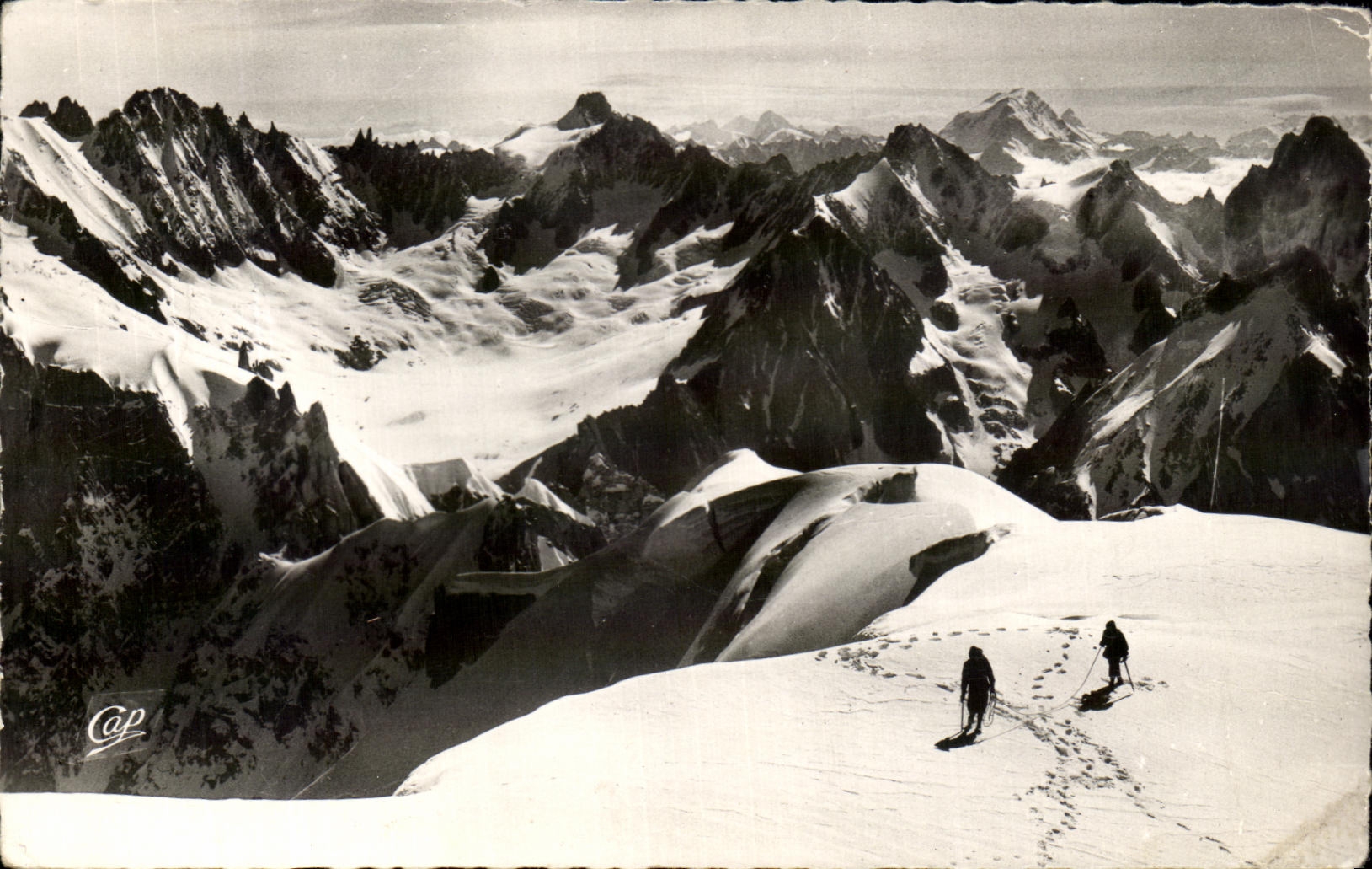 L'Aiguille du Midi — panorama des montagnes — éditeur CAP, n° 1349