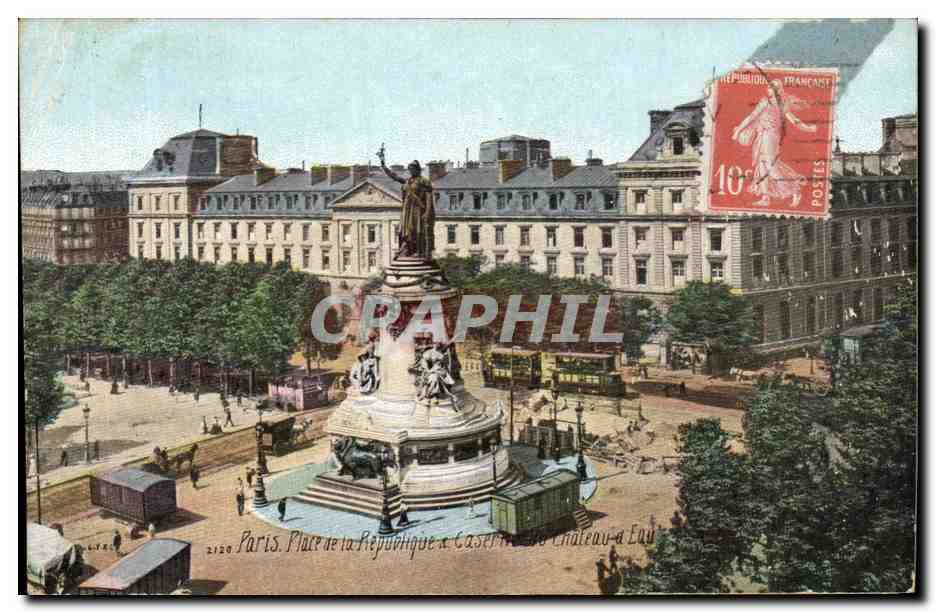 CPA Paris Place De La Republlque