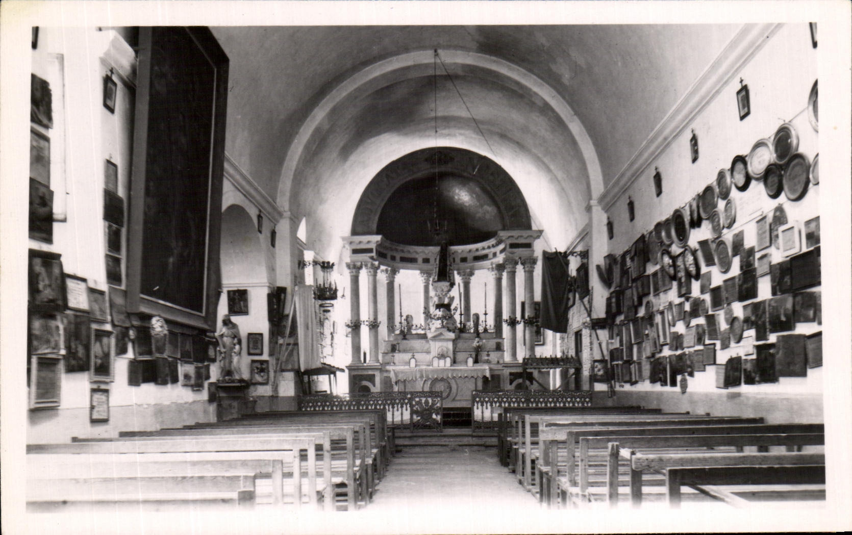 CPA Notre Dame Des anges Vue interieure de la chapelle Royan