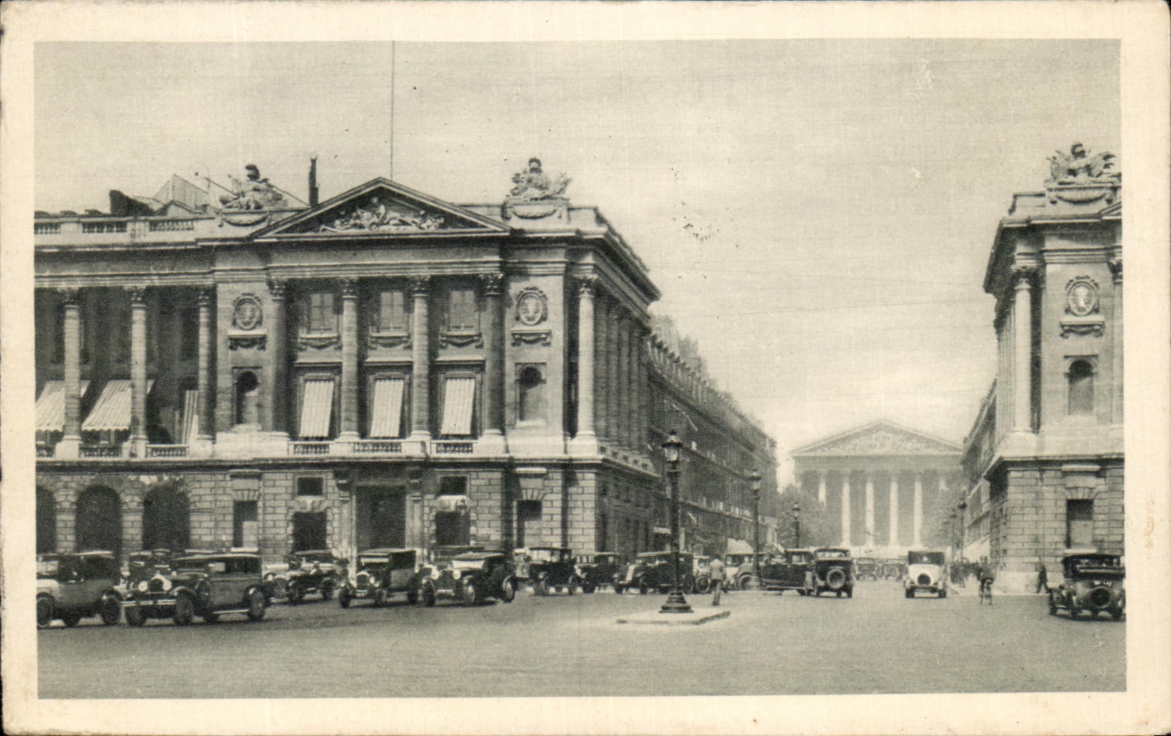 CPA Paris Place de la Concorde Hotel de Coislin Rue Royale 