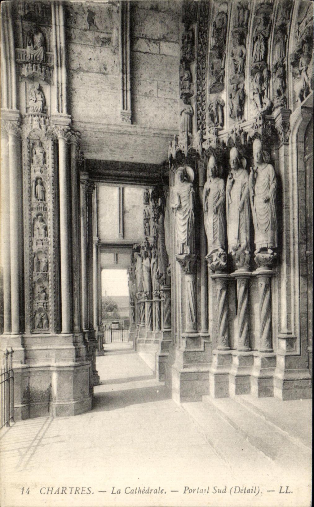 CPA Chartres La Catherale Portail Sud