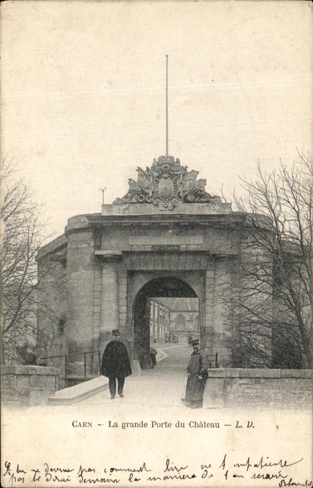 CPA Caen La Grande Porte Du Chateau