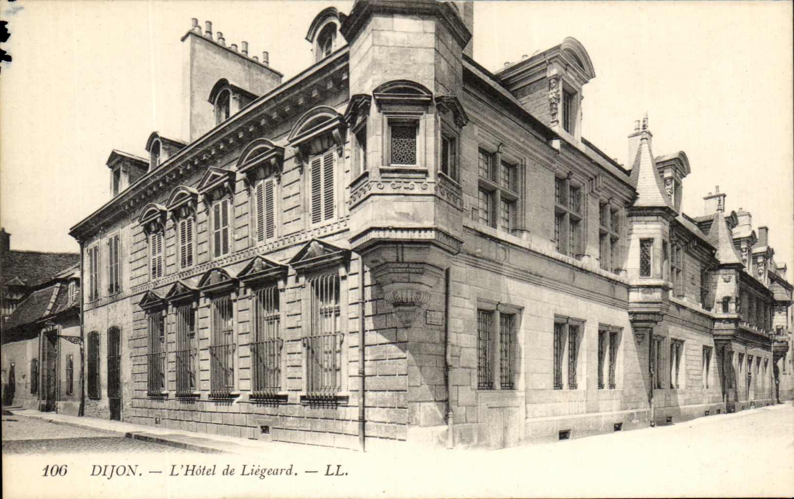 CPA Dijon L'Hotel De Liegeard