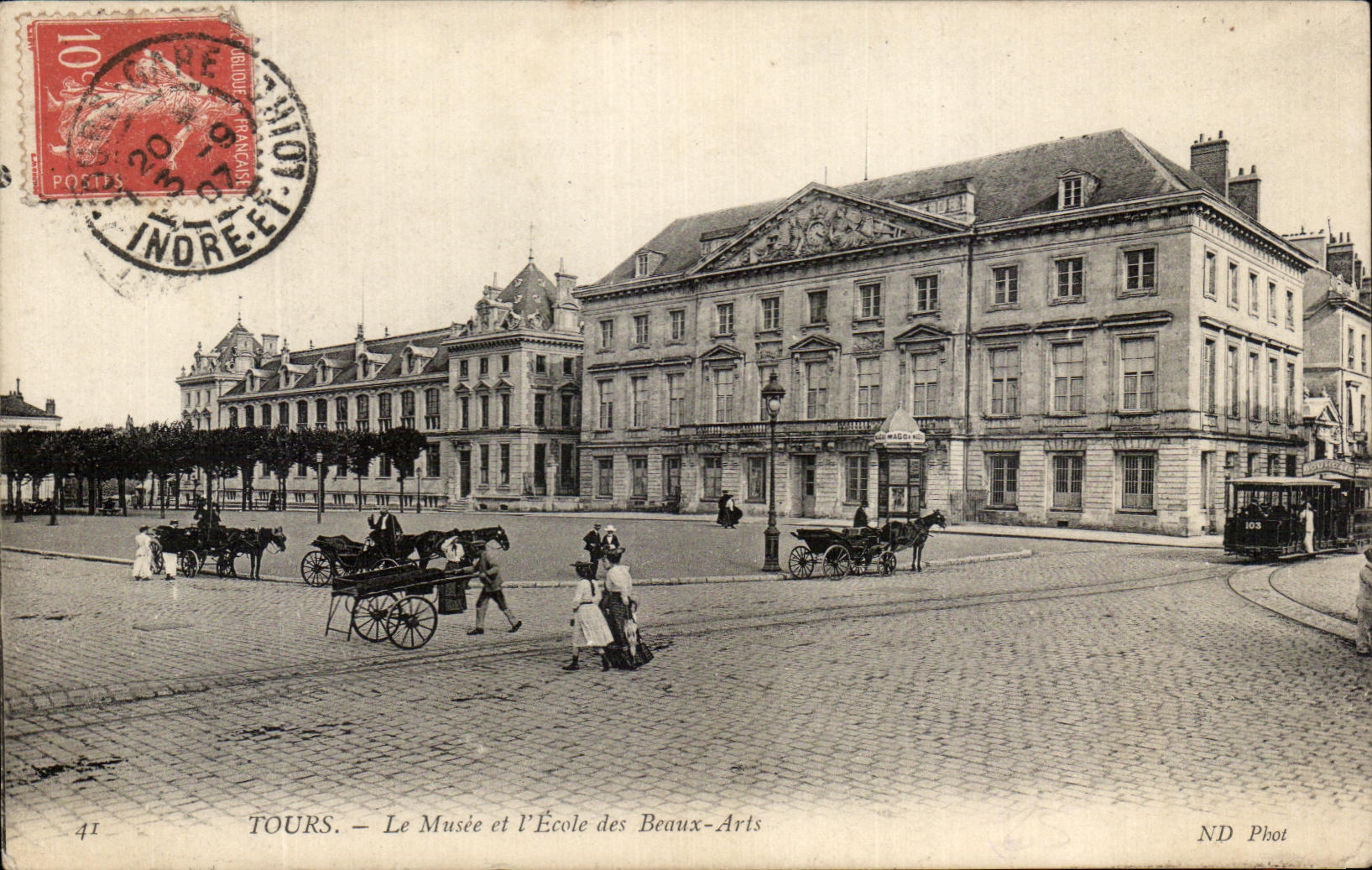 CPA Tours Le Musee Et L'Ecole Des Beaux Arts