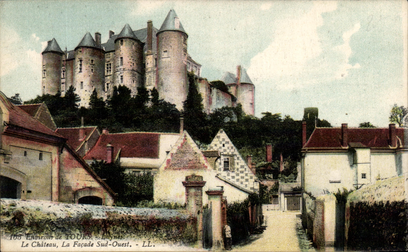 CPA Entriroits De Tours Le Chateau La Facade Sud Ouest