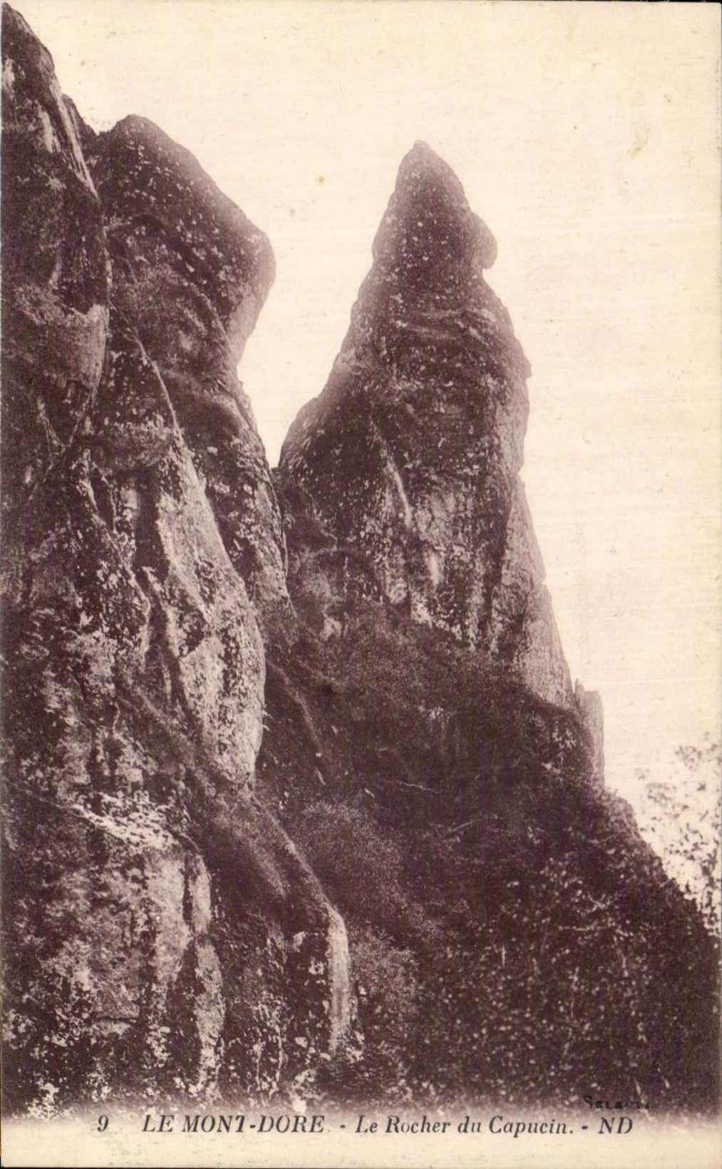 CPA Le Mont Dore Le Rocher du Capucin