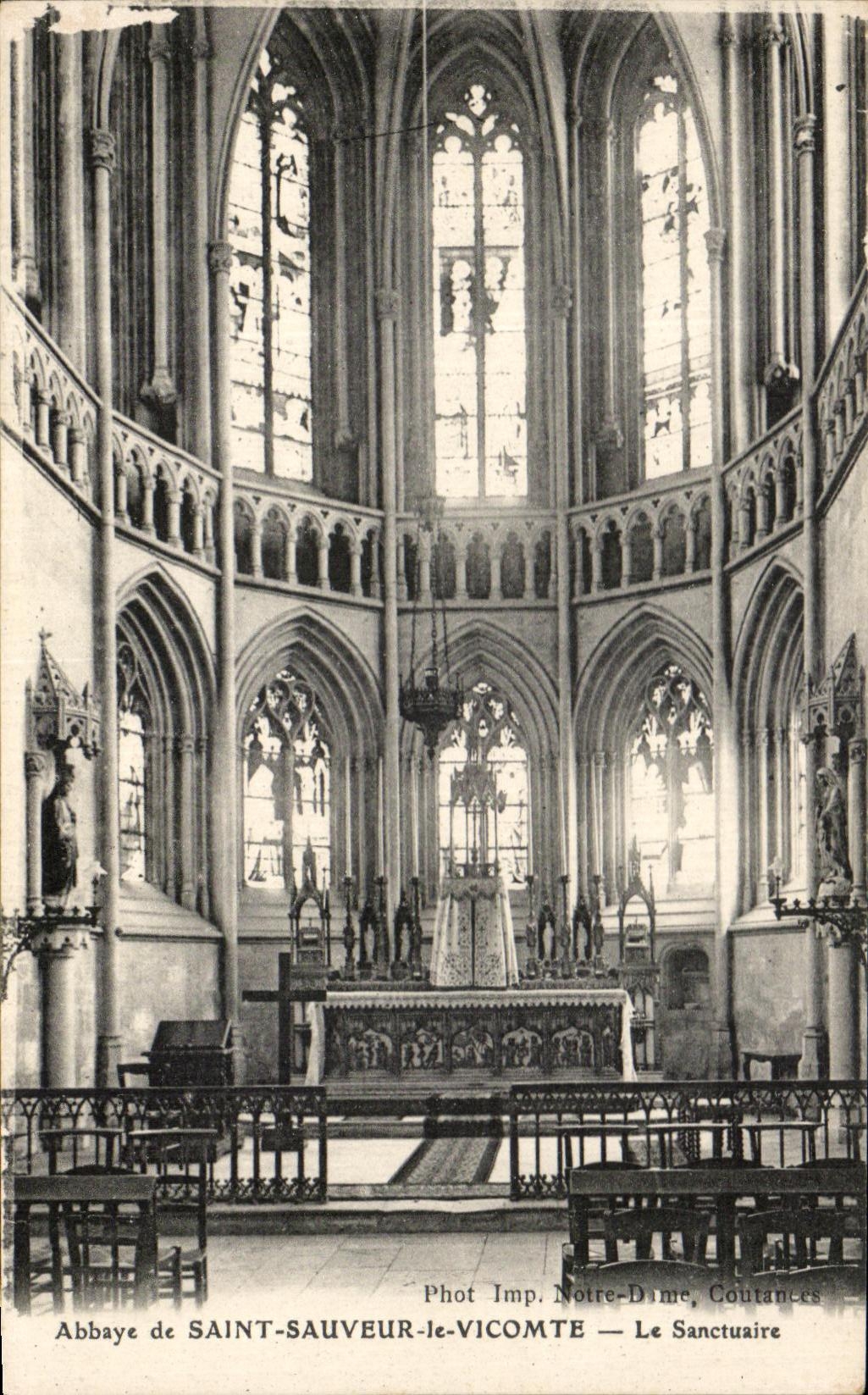 Abbaye de SAINT-SAUVRE-le-VICOMTE — Le Sanctuaire — Phot. Imp. Notre-Dîme, Coutances