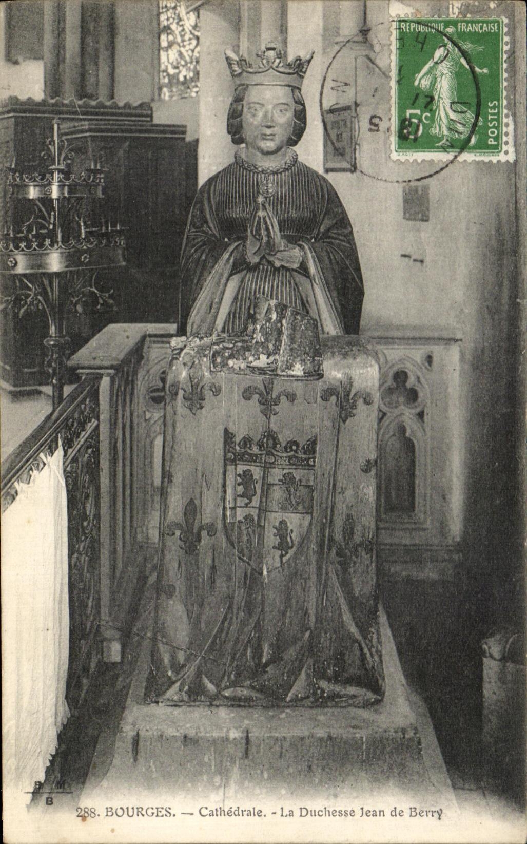 Bourges — Cathédrale — La Duchesse Jean de Berry