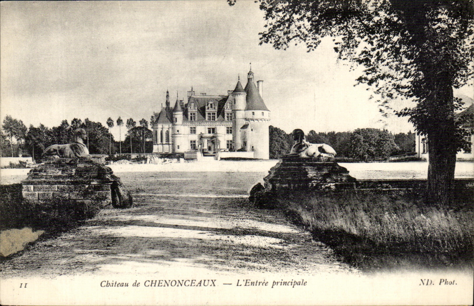 CPA Chateau de Chenonceaux L'Entree Principale Sphinx