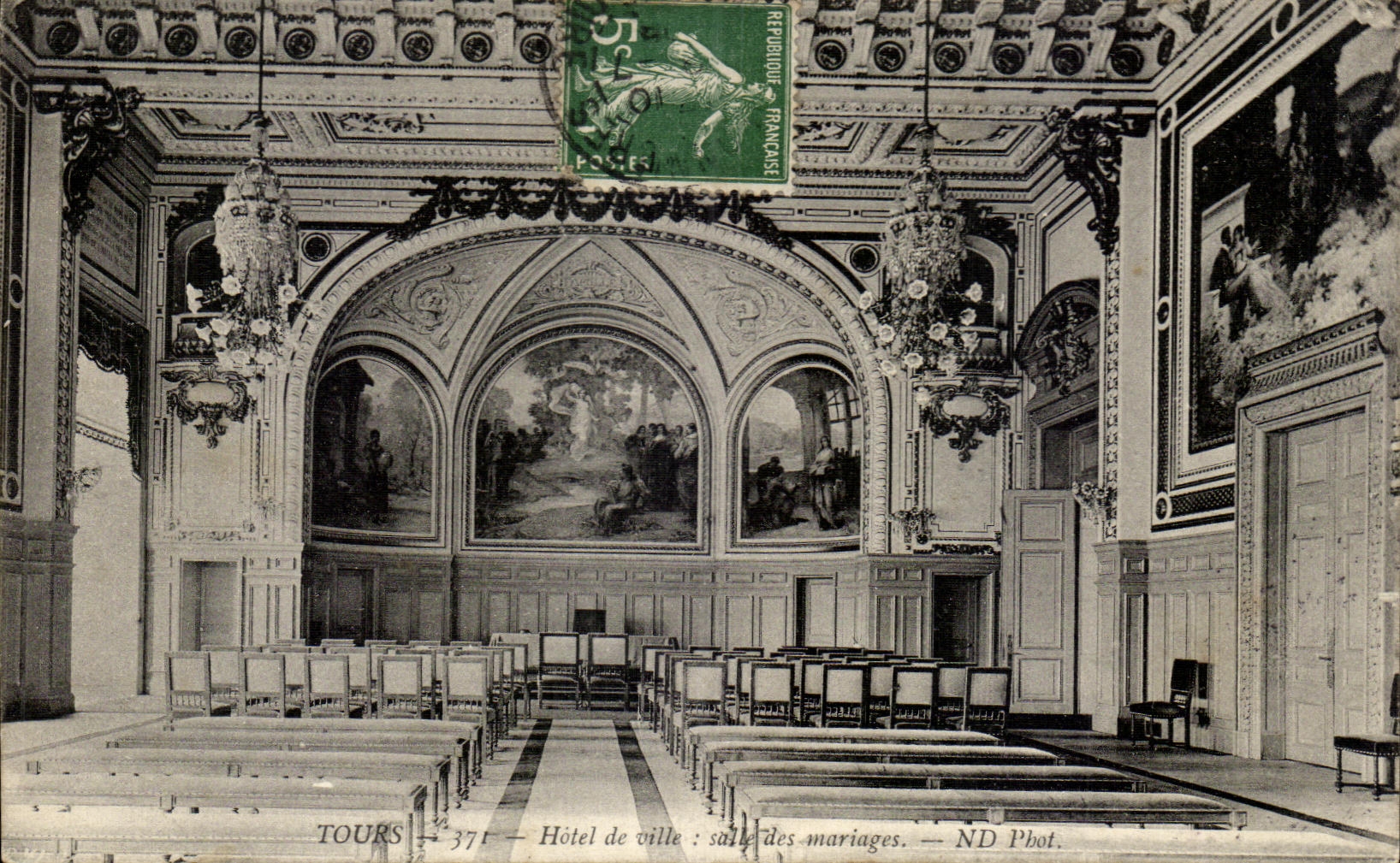 CPA Tours Hotel de ville des mariages