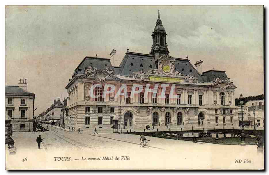 CPA Tours Le mouvel Hotel de Ville