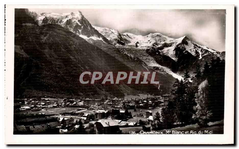 CPA Chamonix Blanc Et Aiguille Du Midi