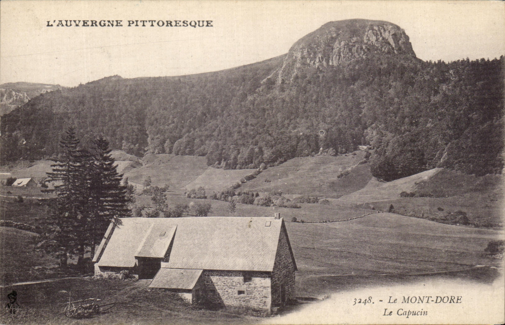 CPA L'Auvergne Pittoresque Le Mont Dore Le Capucin