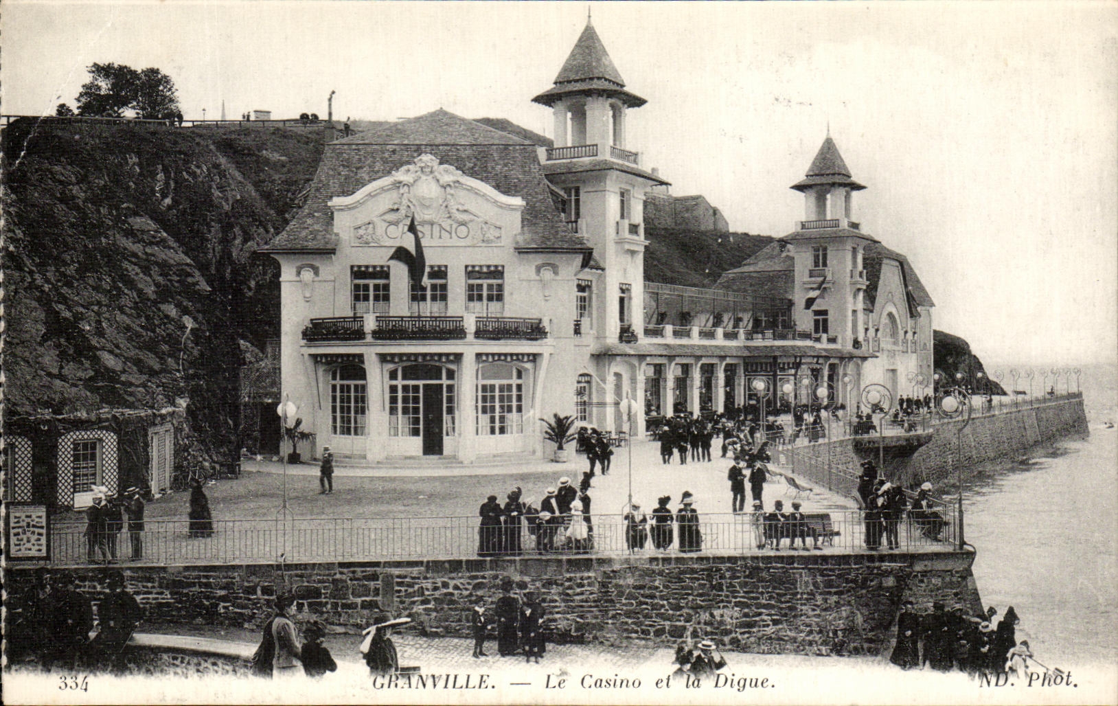 CPA Granville Le Casino Et La Digue