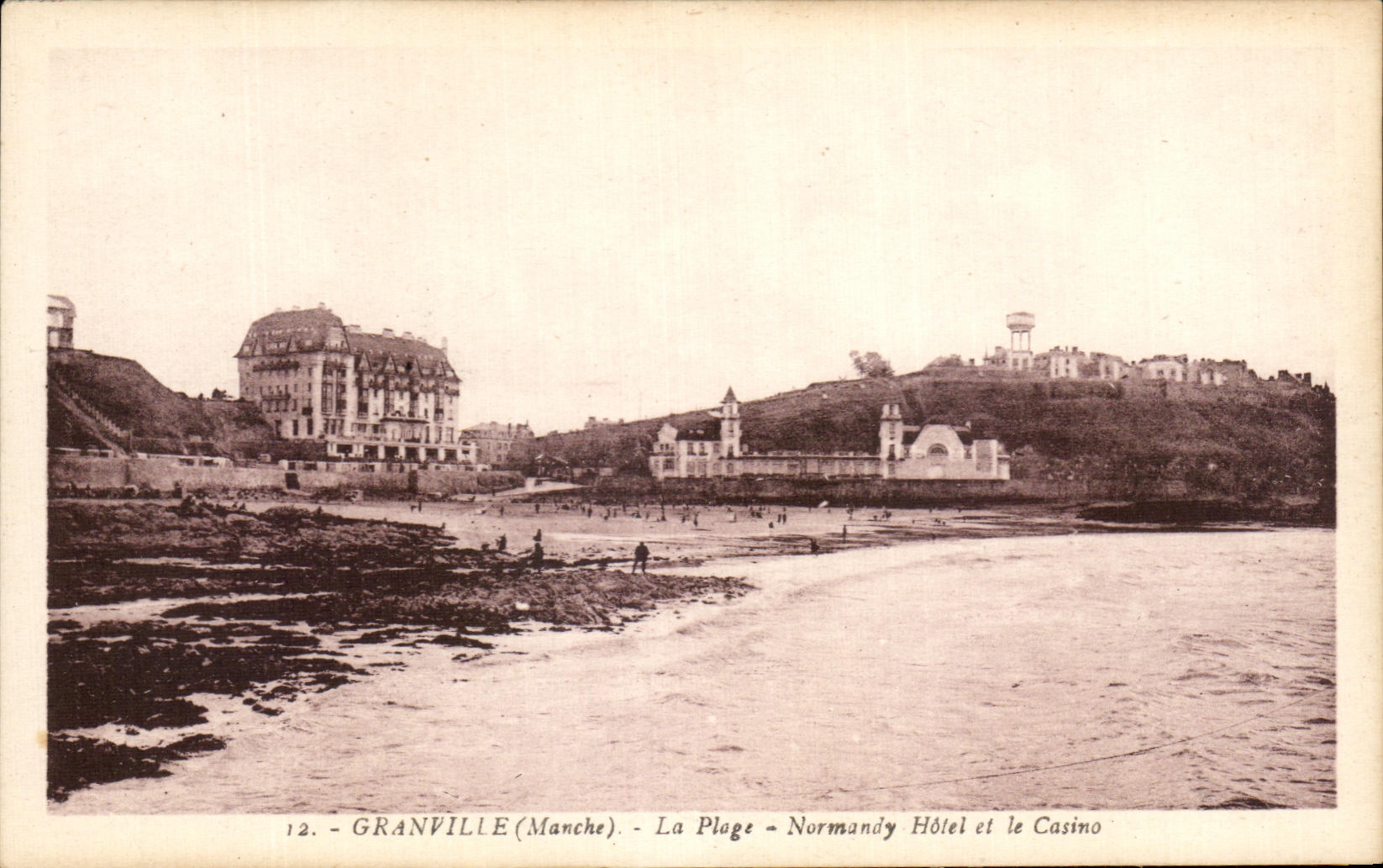 Granville (Manche) - La Plage - Normandy Hôtel et le Casino