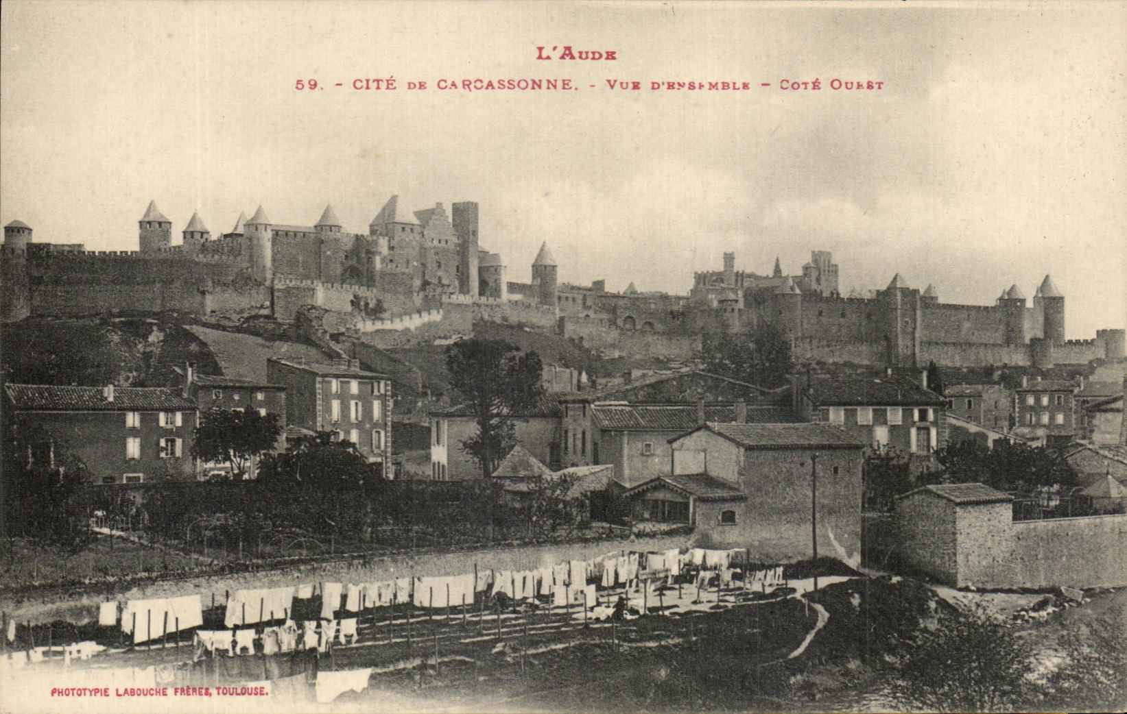 CPA L'Aude Cite de Carcassonne Vue d'ensemble Cote Ouest 