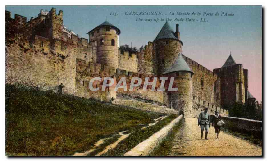 Carcassonne — La Montée de la Porte de l'Aude — LL. — Éditeur LL.