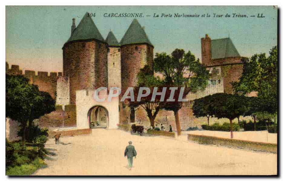 CPA Carcassonne la Porte Narbonnaise et la Tour du Tresan