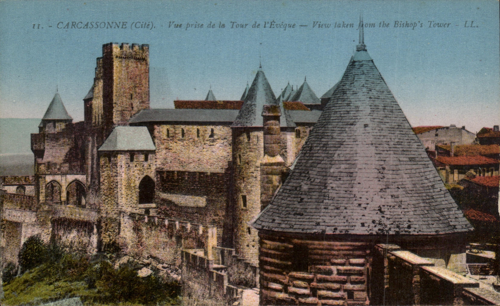 CPA Carcassonne Vue prise de la Tour de l'Eveque
