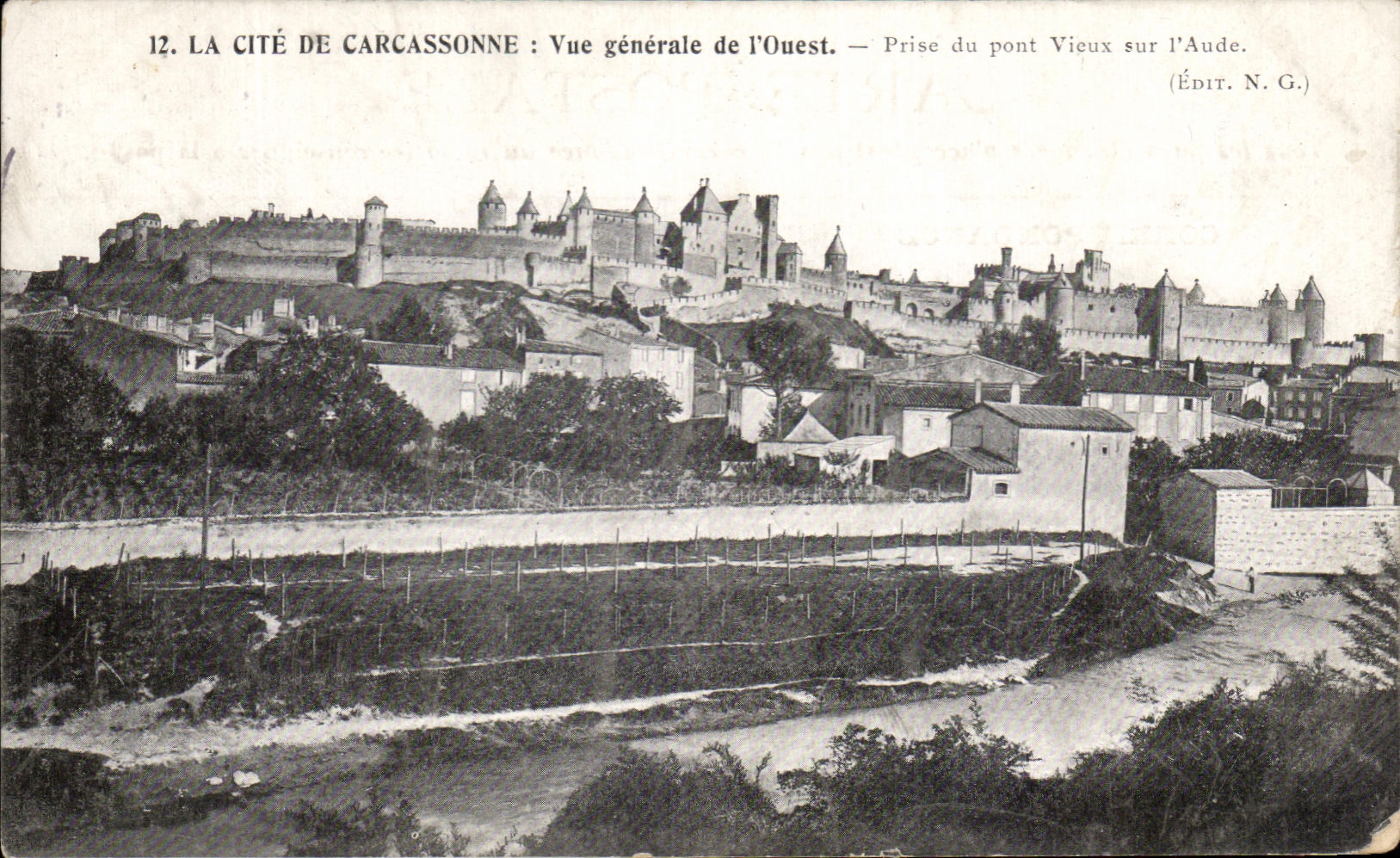 CPA La Cite de Carcassonne Vue Generale de I'Ouest Prise du Pont Vieux sur I'Aude