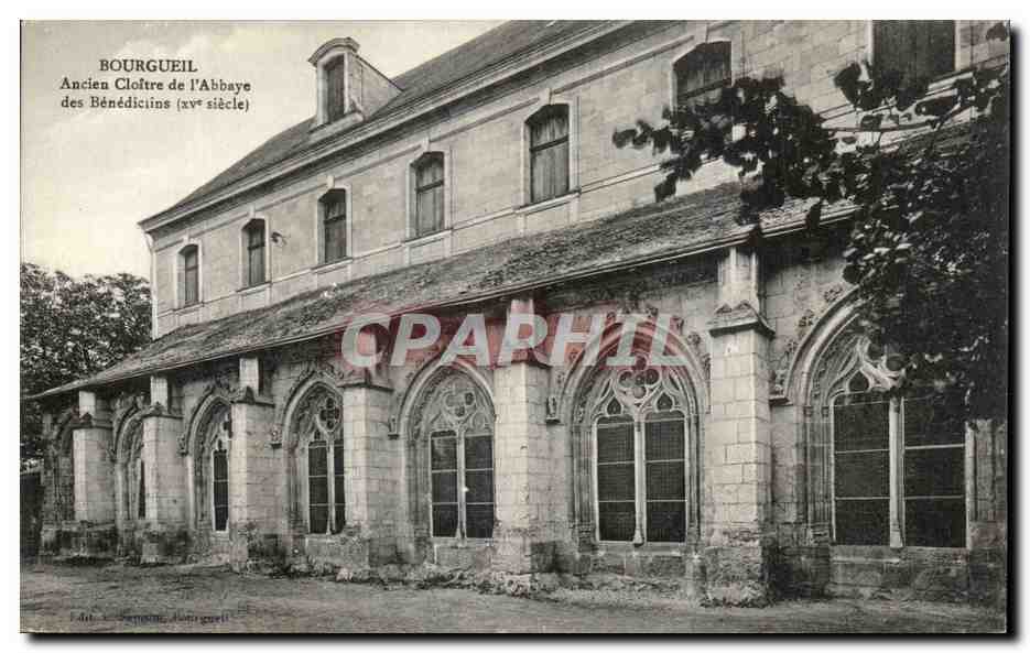 CPA Bourgueil Ancien Cloitre de I'Abbaye des Benediclins