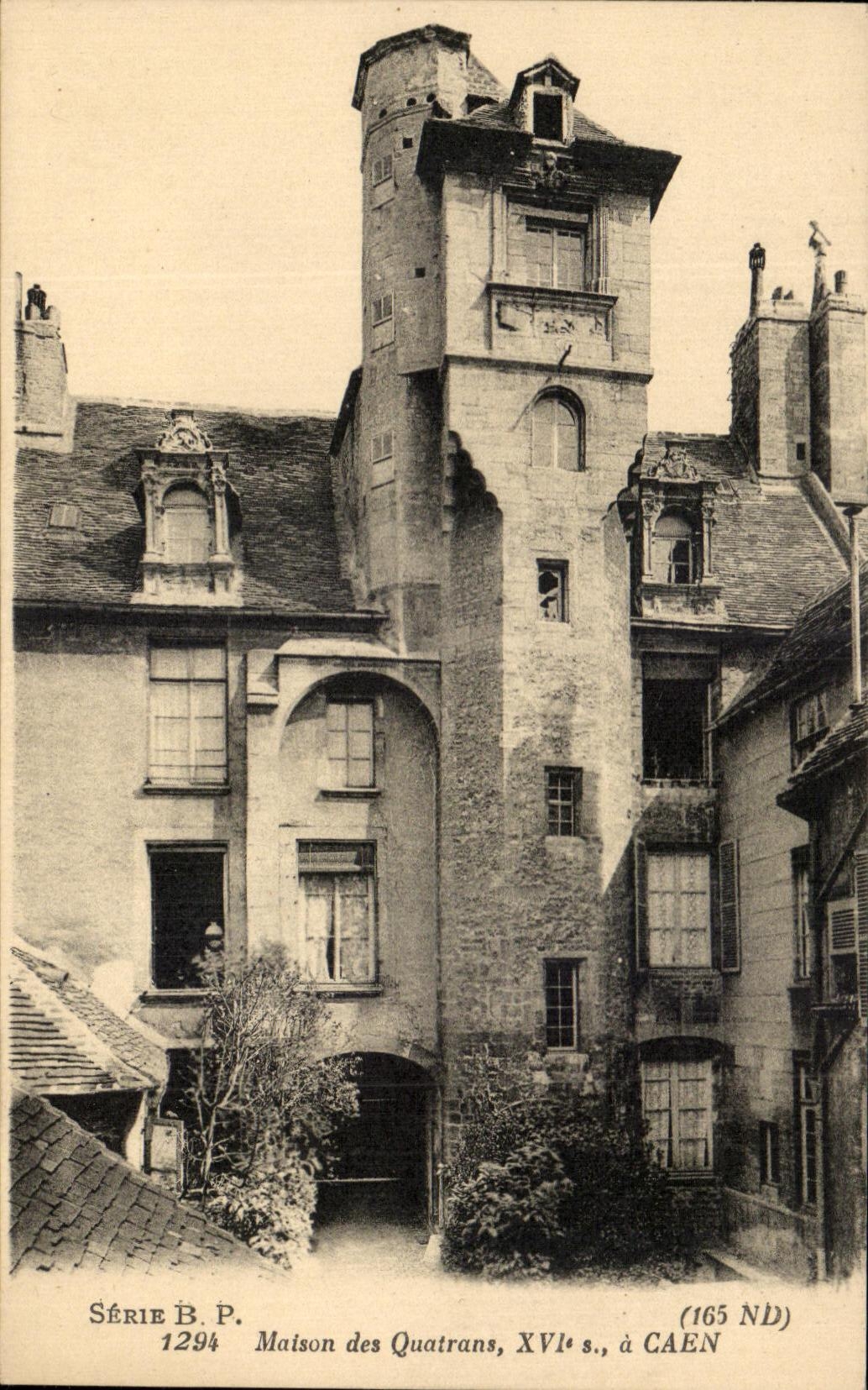 CPA Maison des Quatrans Caen