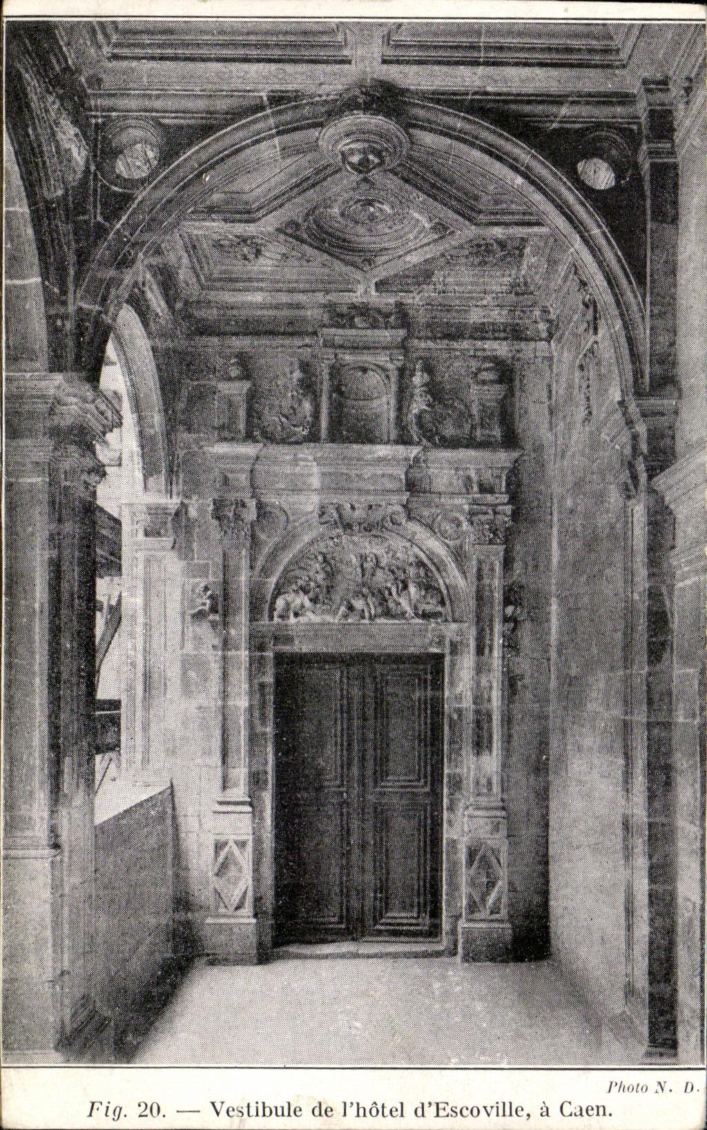 CPA Vestibule de I'Hotel d'Escoville a Caen