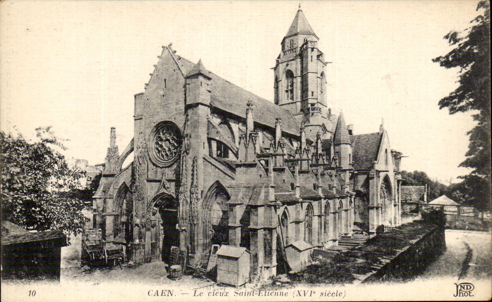 Caen — Le vieux Saint-Étienne (XVIe siècle) — JND Phot.