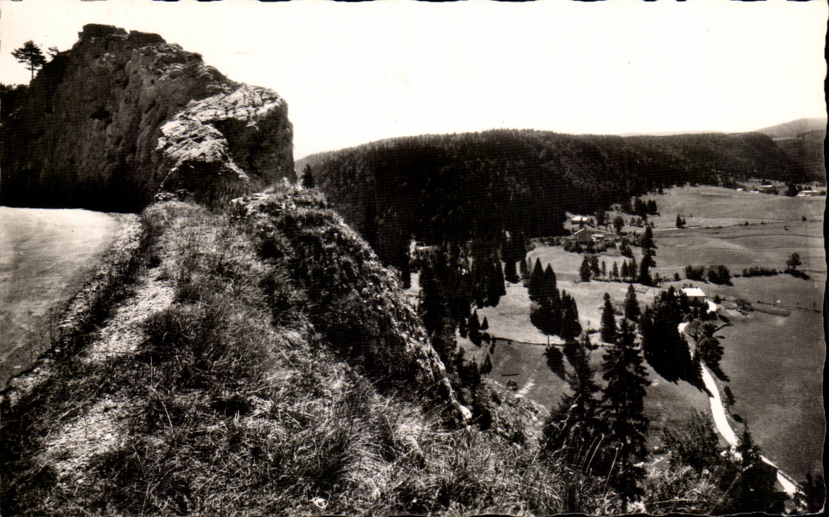 Vue de la Vallée des Ières — Dole, France — Maison de Pasteur, Cité d'Art