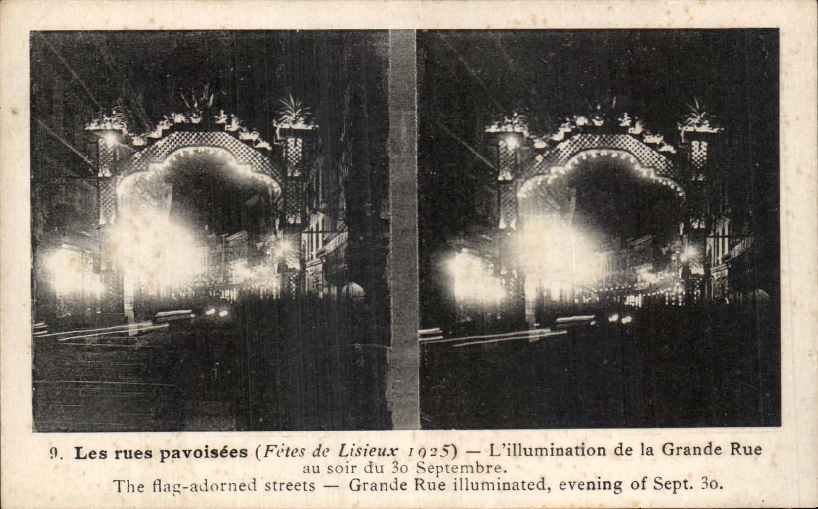 CPA Les rues pavoisees Lisieux L'illumination de la Grande Rue au soir 30 septembre 1925