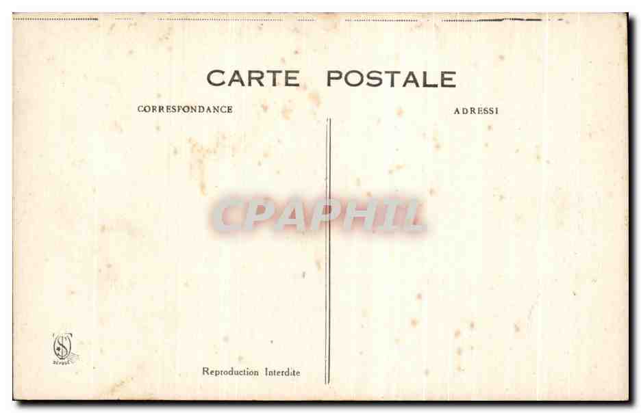 La Salle des Reliques — Côté droit — Exhibition of relics — Right side. — Reverso