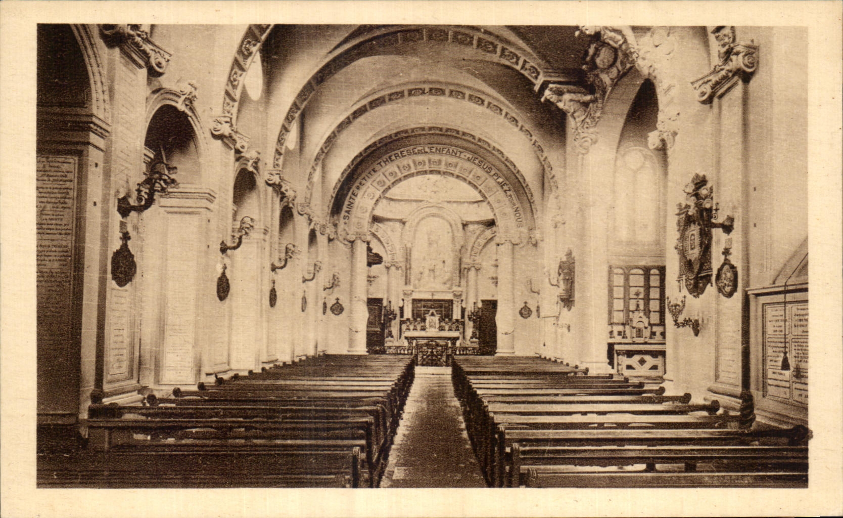 CPA La Chapelle des Carmelites de Lisieux 