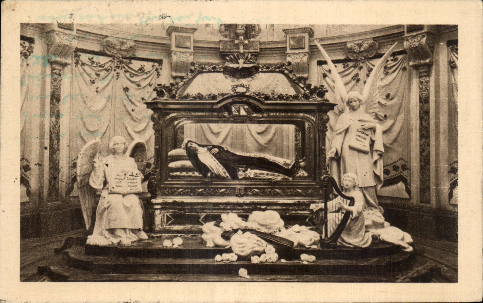 CPA Chasse de la BienheureuseThere de l'Enfant Jesus 