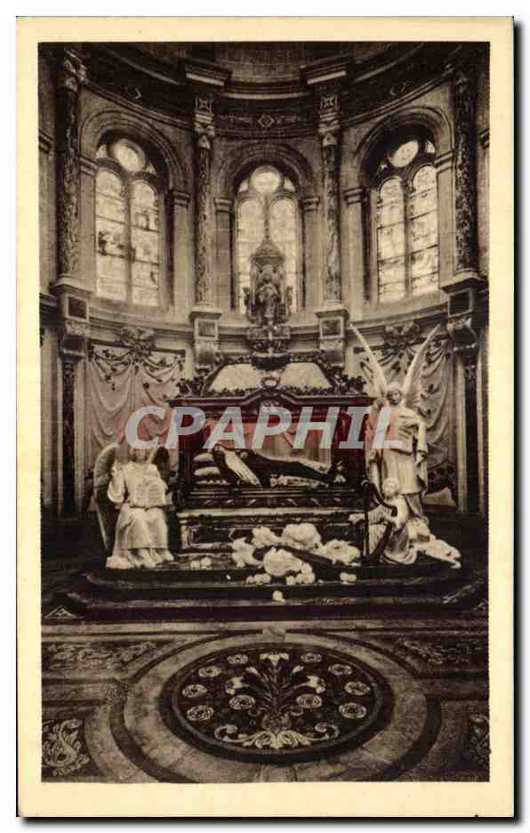 CPA Chapelle et Chasse de Sainte Therese de l'Enfant Jesus au Carnel de Lisieux 