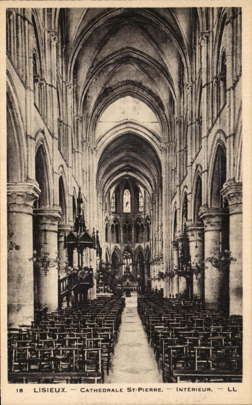 Lisieux — Cathédrale Saint-Pierre — Intérieur — LL