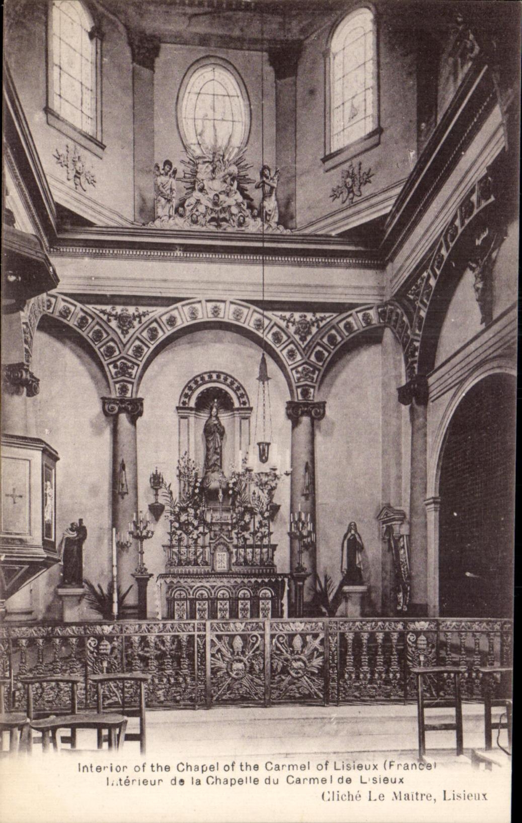 Intérieur de la Chapelle du Carmel de Lisieux — France — Cliché Le Maitre, Lisieux