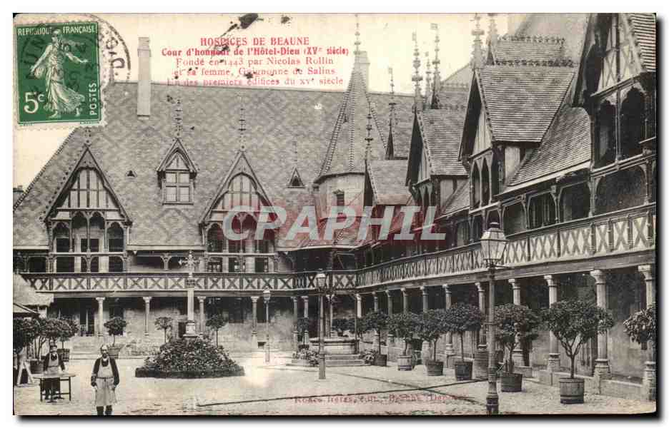 CPA Hospices DE Beaune Cour d'honneur de l'Hotel Dieu par Nicolas Roliln
