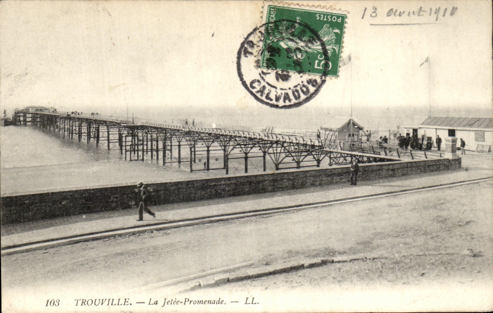 Trouville — La Jetée-Promenade — LL. n°103