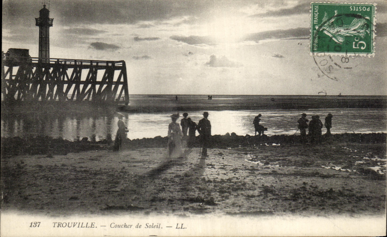 TROUVILLE — Couche de Soleil — LL. — N° 137