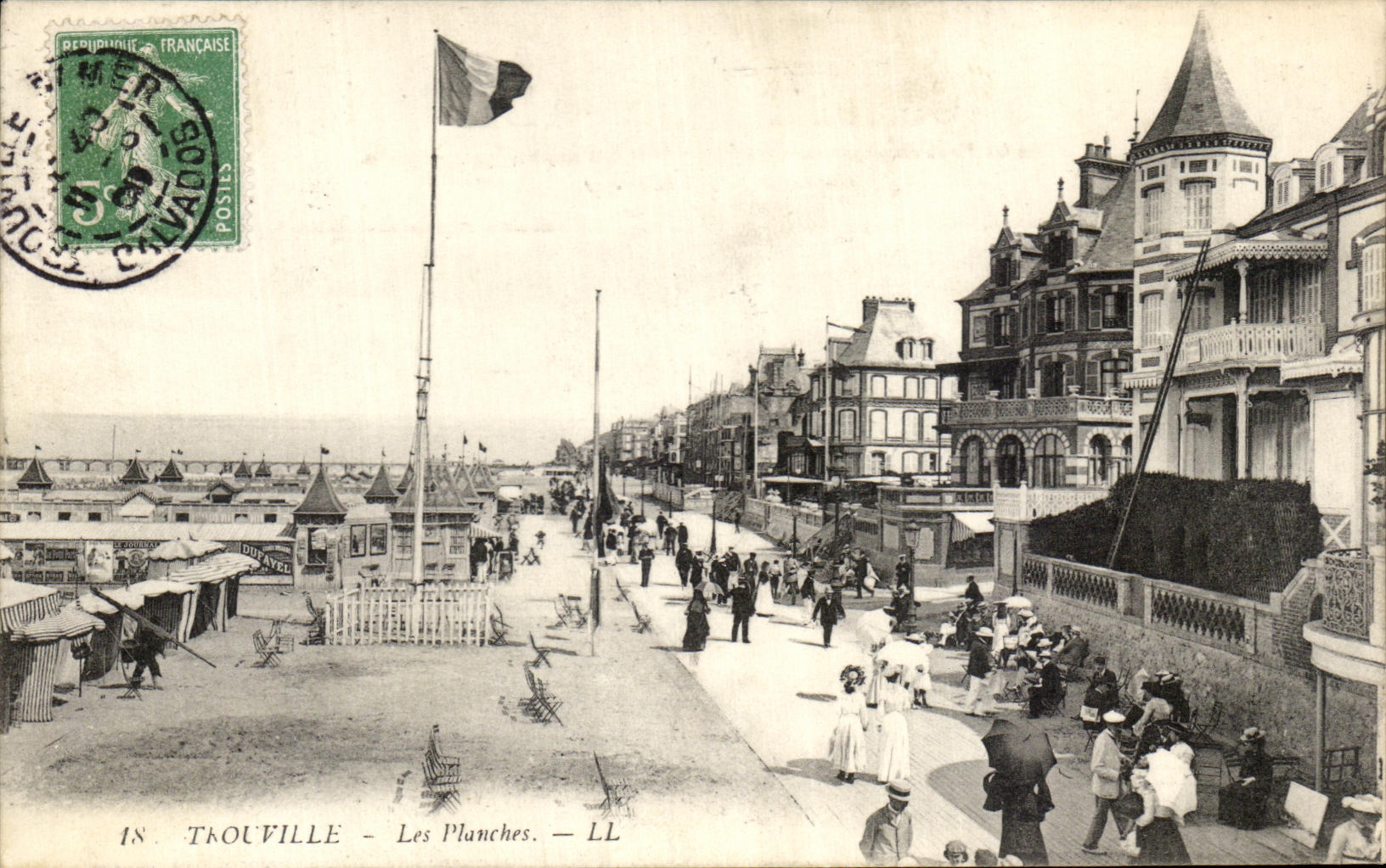 CPA Trouville Les Planches