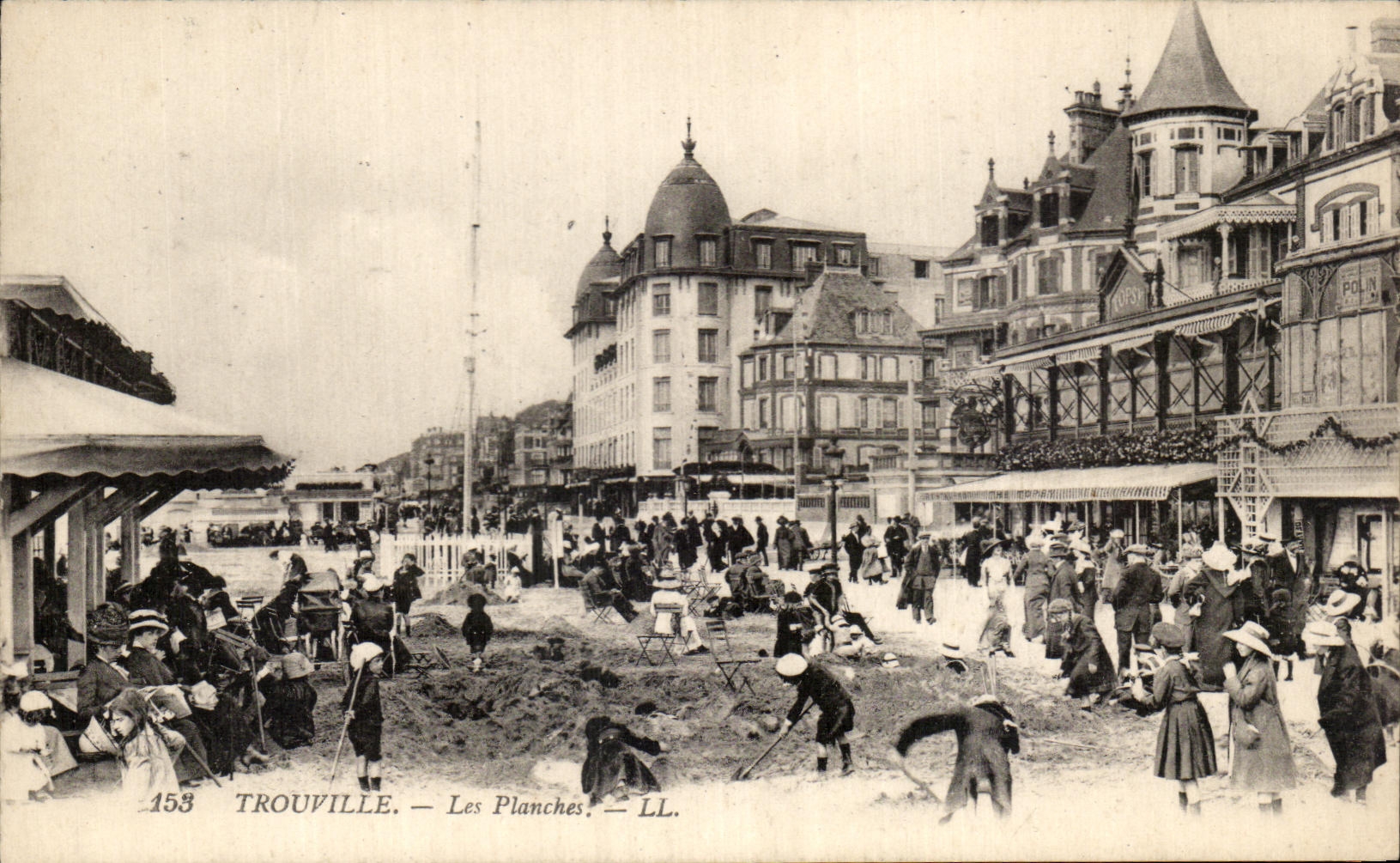 CPA Trouville Les Planches Enfants