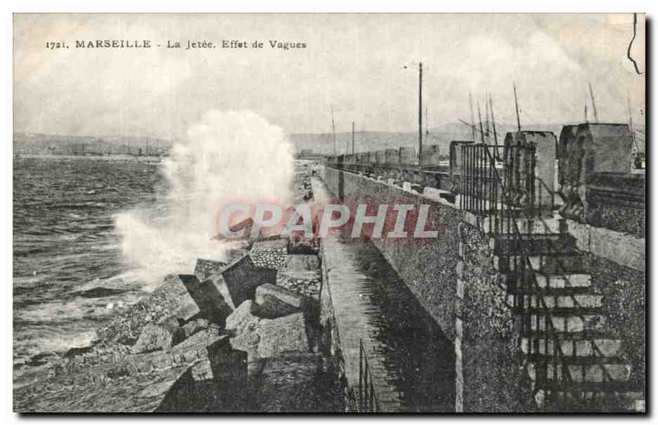 CPA Marseille La Jetee Effet de Vagues