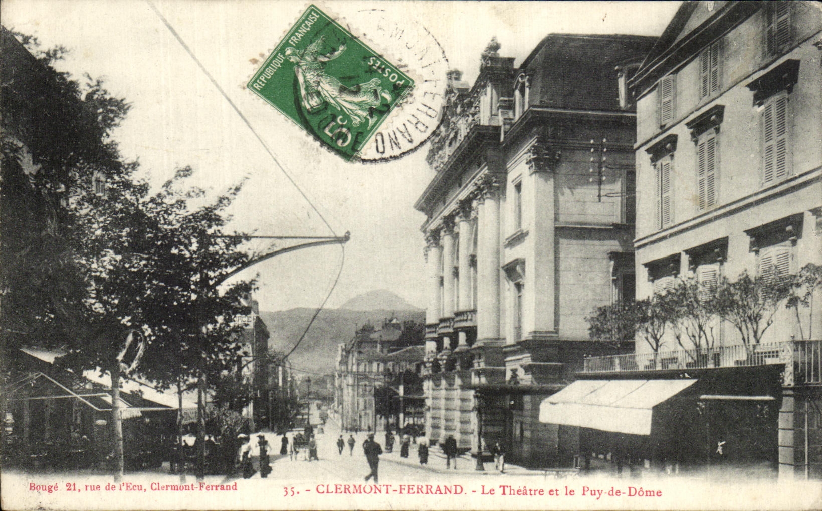 CPA Clermont Ferrand Le Theatre et le Puy de Dome