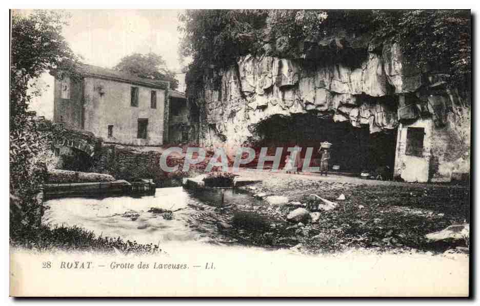 CPA Royat Grotte des Laveuses Lavandieres 