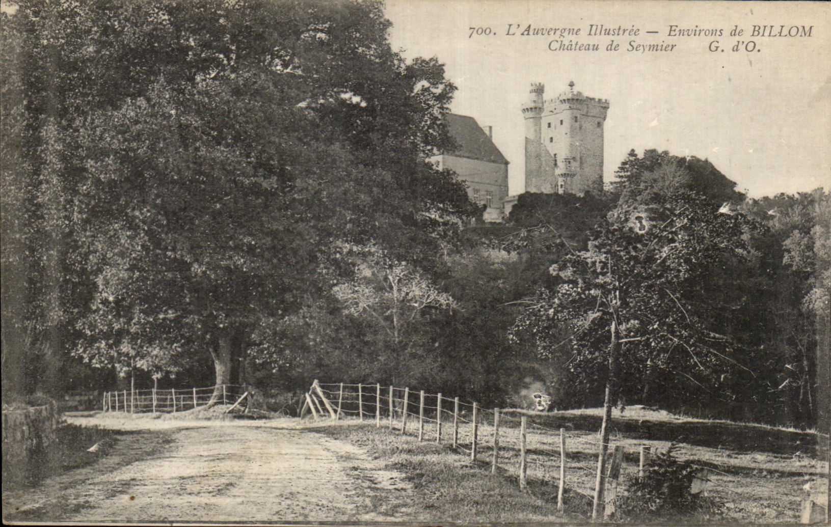 CPA L'Auvergne Illustree Environs de Billom Chateau de Seynier