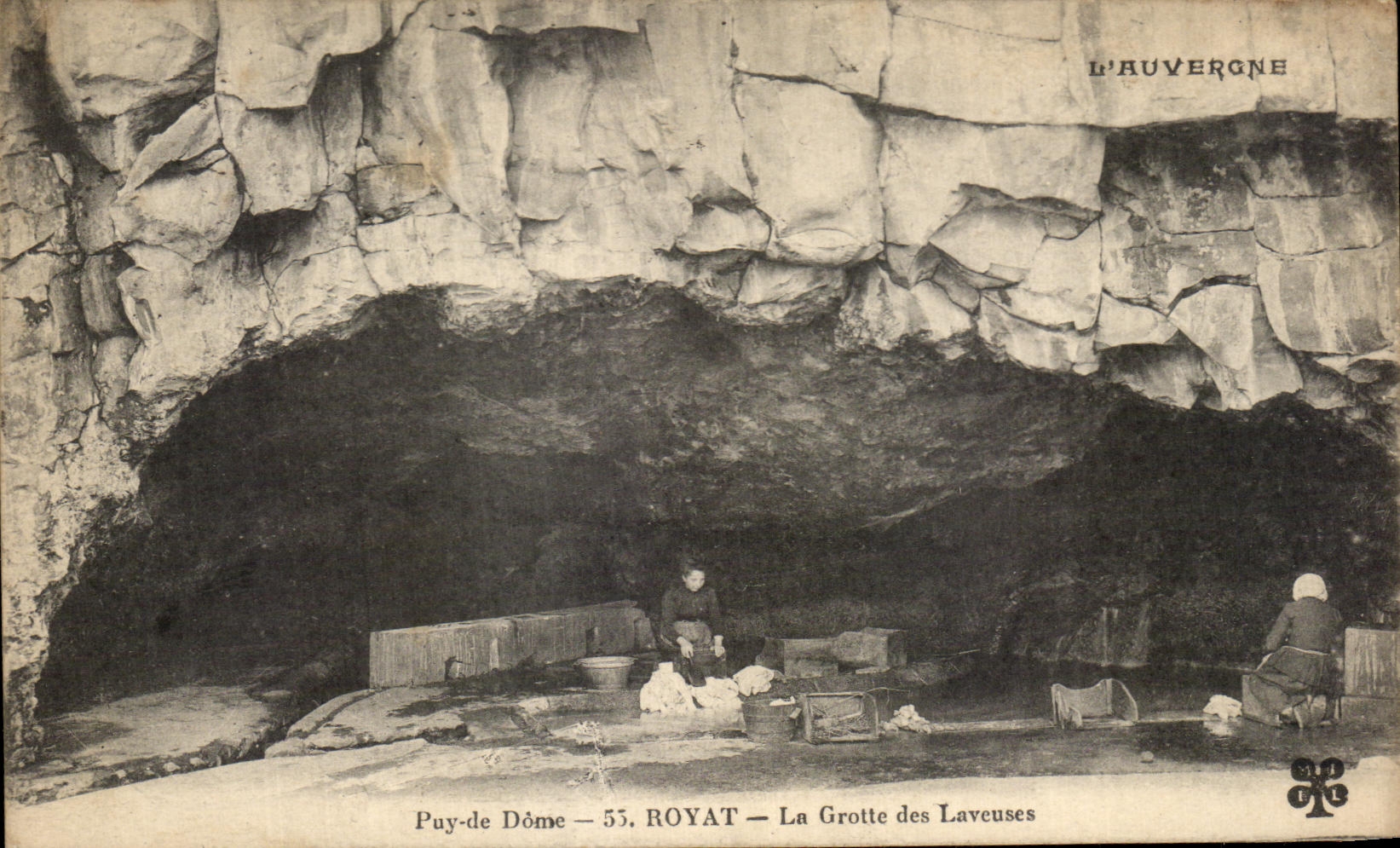 Puy-de-Dôme – 55. ROYAT – La Grotte des Laveuses — L'Auvergne