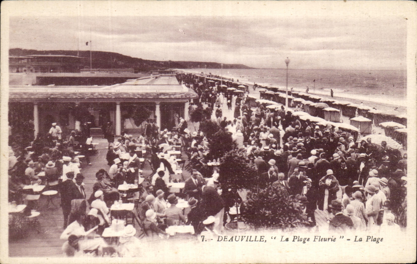 Deauville, "La Plage Fleurie" — La Plage — G. Arraud, Nantes