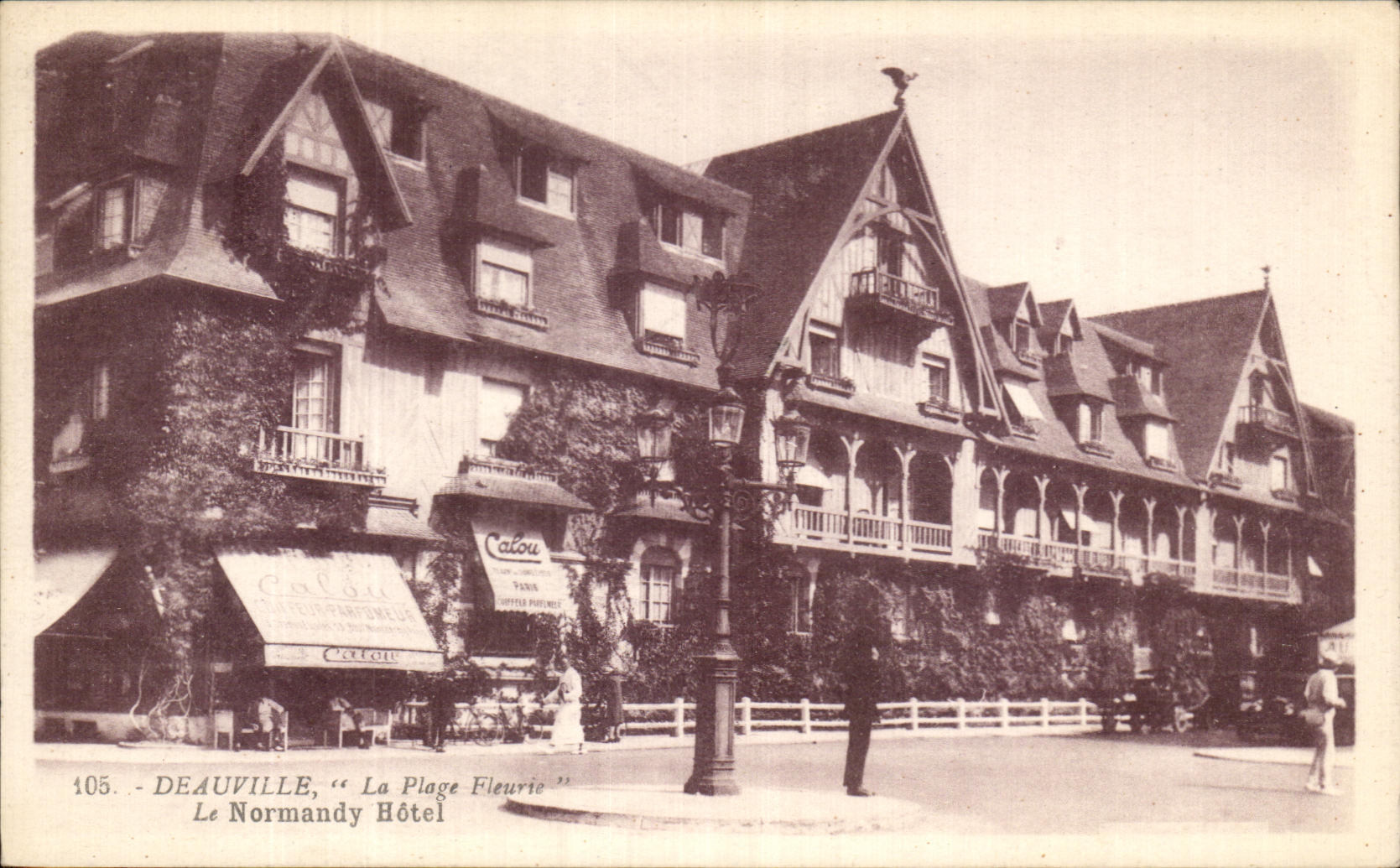 Deauville, 'La Plage Fleurie' — Le Normandy Hôtel — G. Arraud, n° 105