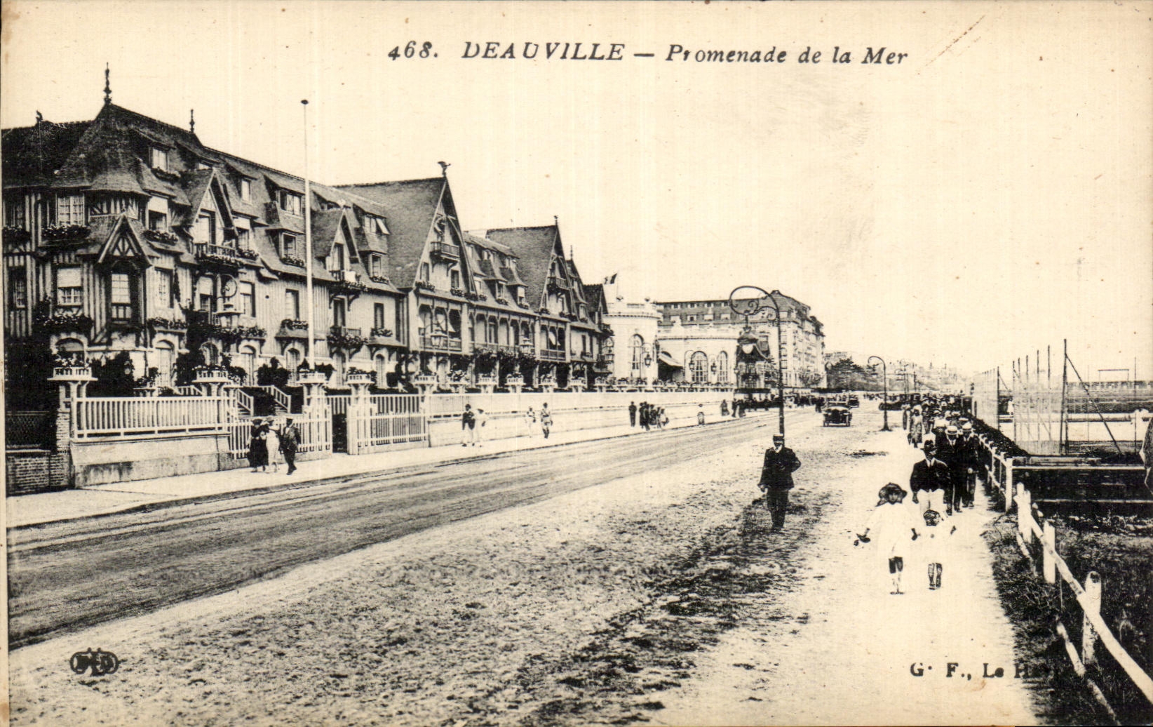 Deauville — Promenade de la Mer — G. F., Le Havre, n°468